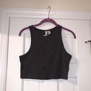 NWT 🏷 Crop Tank